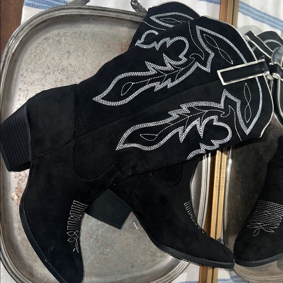 Black Embroidered Cowboy Boots - Picture 2 of 3